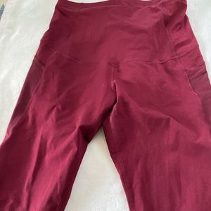 Red old navy maternity elevate crops